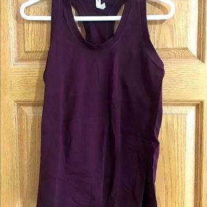 Athleta Momentum Tank Size M Plum